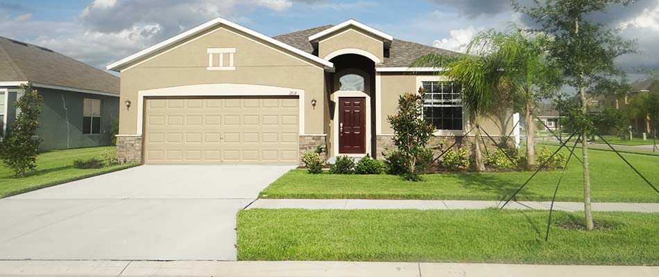 Example of a customer in Lakeland, with a well maintained lawn.